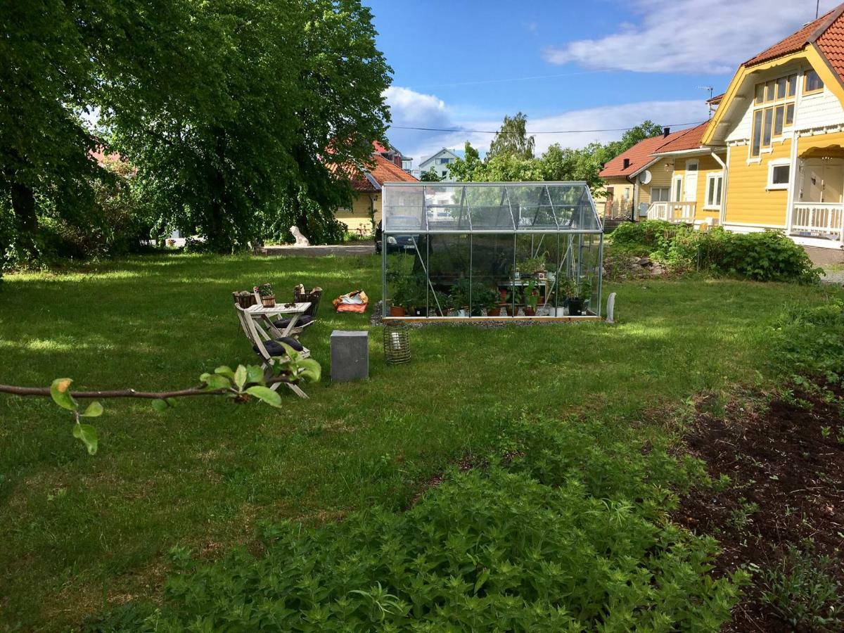 Kanalvillan Pensionat Vaddo